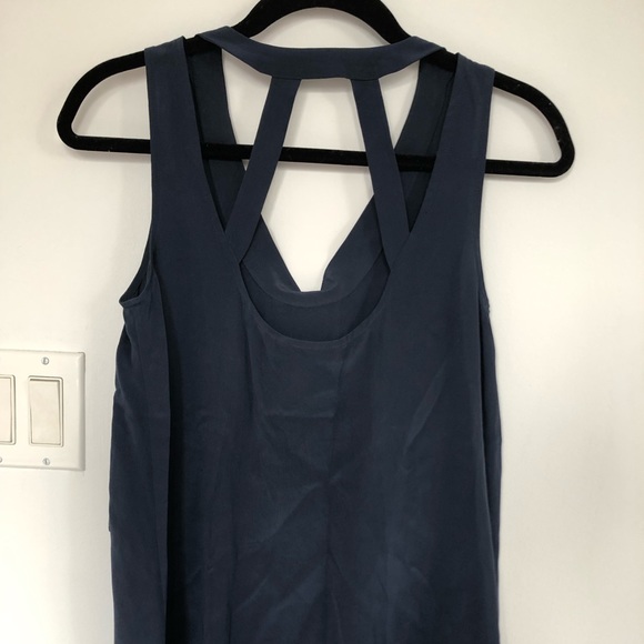 BCBGMaxAzria 100% Silk Top in Navy - XS - Picture 4 of 5